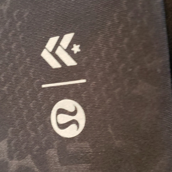 Lululemon Stronger As One Long Line Bra - Picture 11 of 11